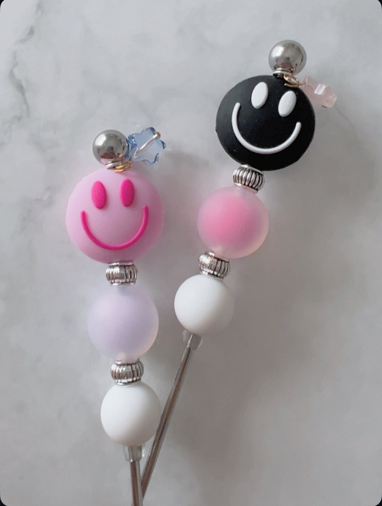 Scribe SMILEY- l'outil tendance pour un glaçage royal parfait